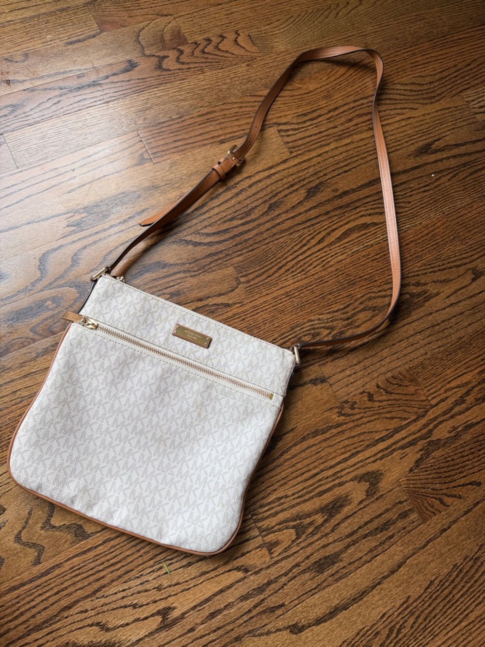 Michael Michael Kors Bedford Flat Crossbody bag